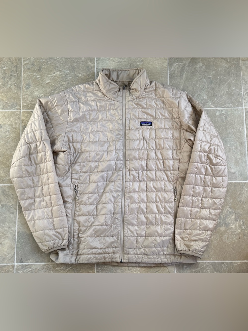 Men’s Patagonia Quilted Puffer Jacket in Light Beige XL